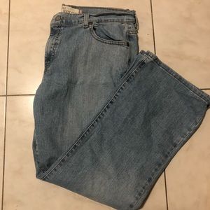 Women’s Levi’s-Make me an offer!!